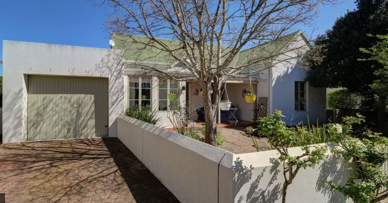 2 Bedroom Property for Sale in Greyton Western Cape